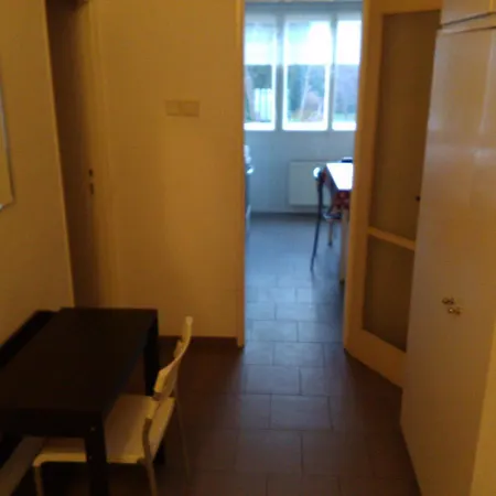 Tripokojovy Byt 100m2 S Terasou A Zahradou 300m2 Apartman Poděbrady