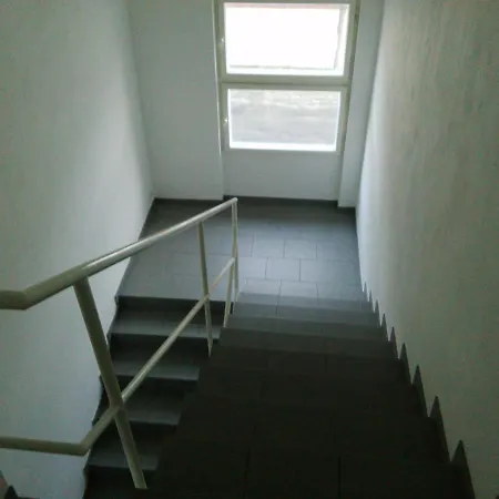 Apartman Tripokojovy Byt 100m2 S Terasou A Zahradou 300m2 Poděbrady